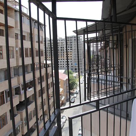 Rafael Hostel Yerevan Ngoại thất bức ảnh