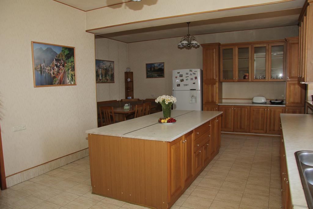 Rafael Hostel Yerevan Ngoại thất bức ảnh