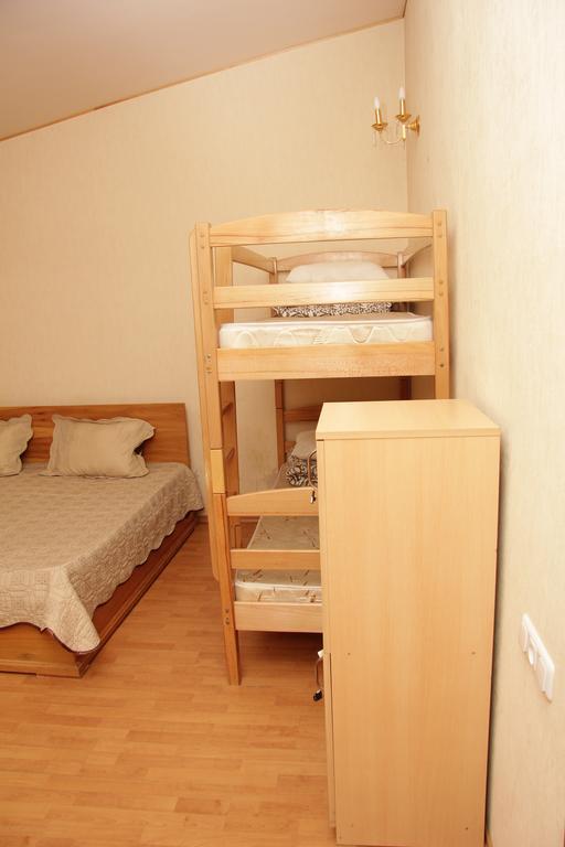 Rafael Hostel Yerevan Ngoại thất bức ảnh