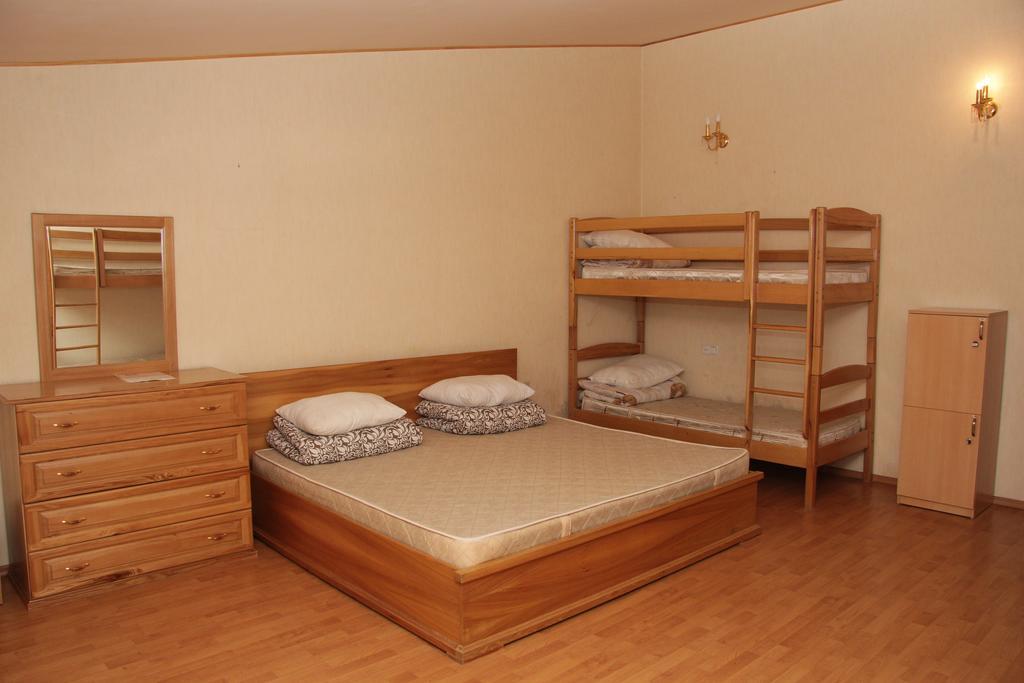 Rafael Hostel Yerevan Ngoại thất bức ảnh
