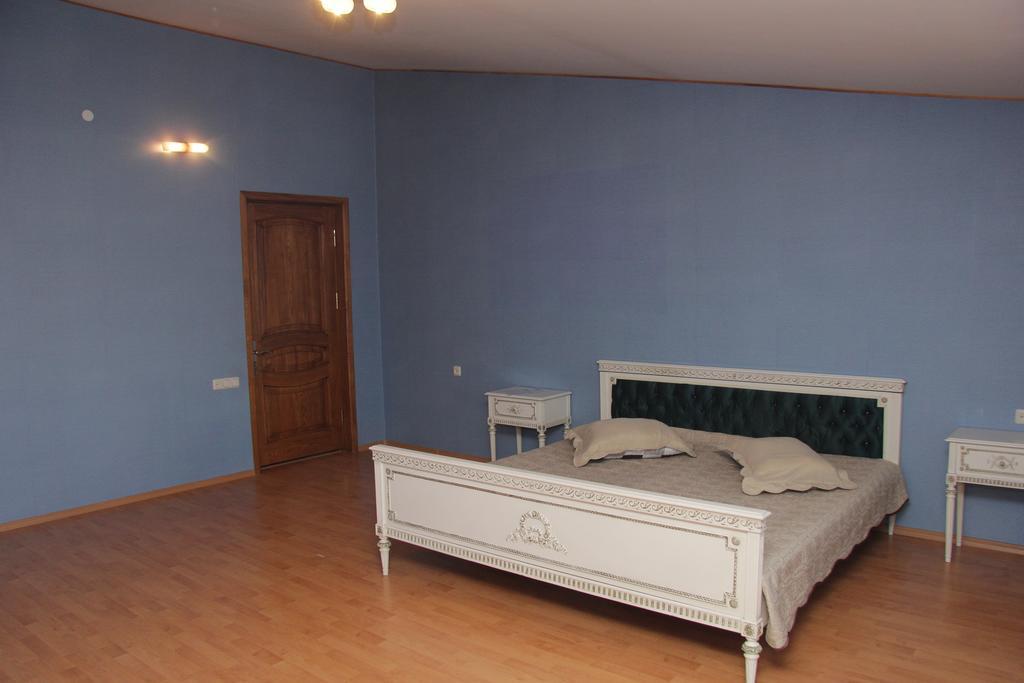 Rafael Hostel Yerevan Ngoại thất bức ảnh