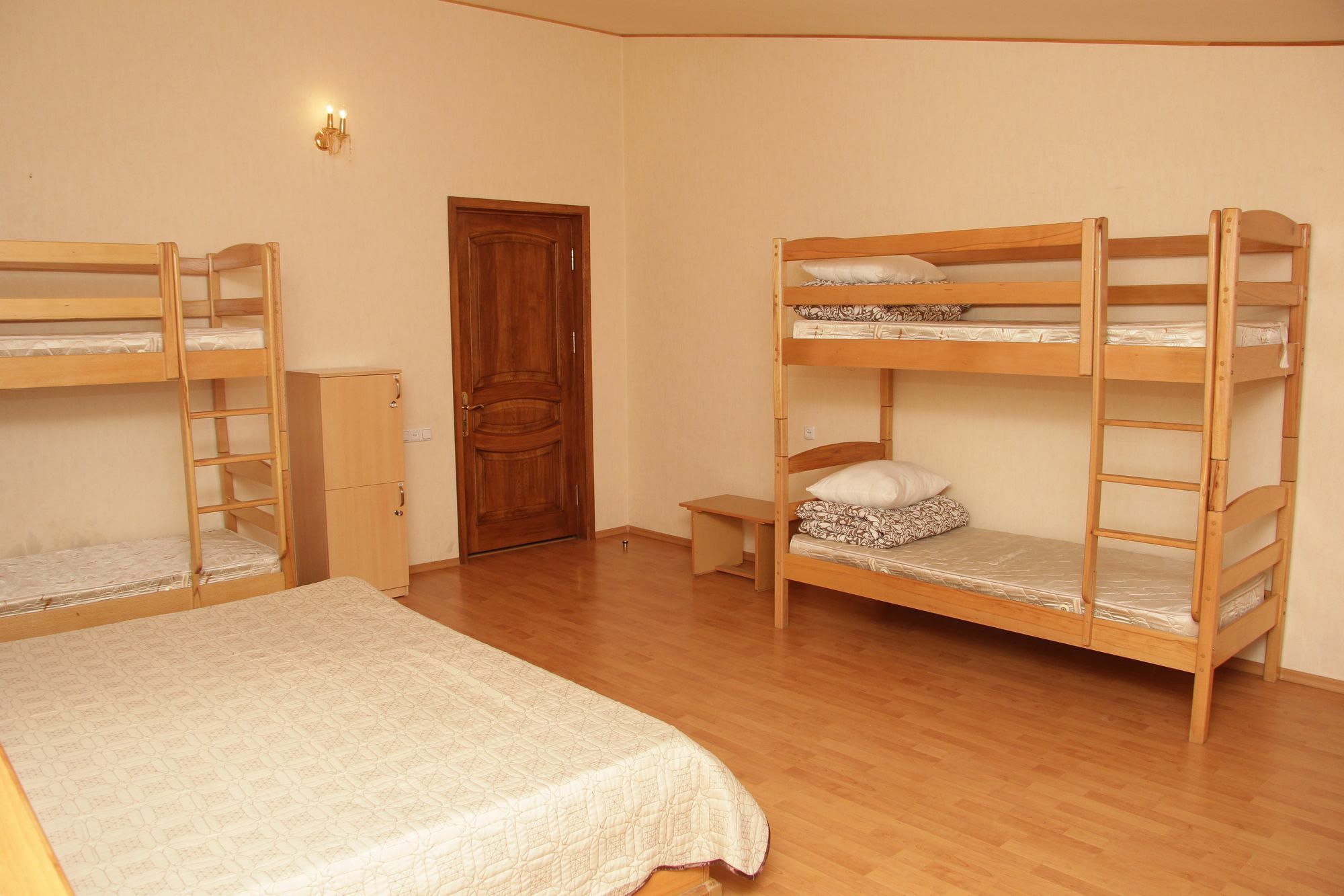 Rafael Hostel Yerevan Ngoại thất bức ảnh