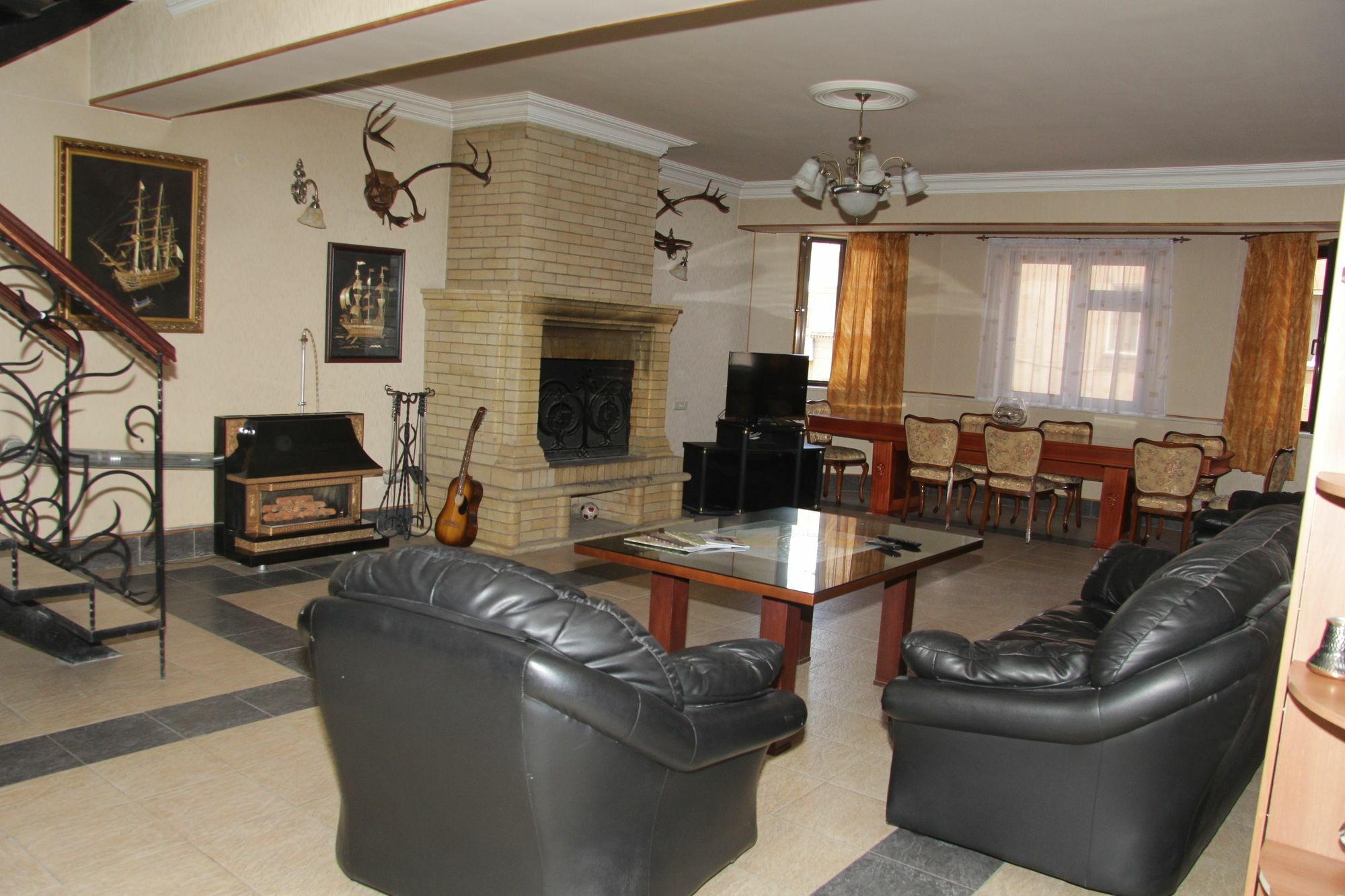 Rafael Hostel Yerevan Ngoại thất bức ảnh