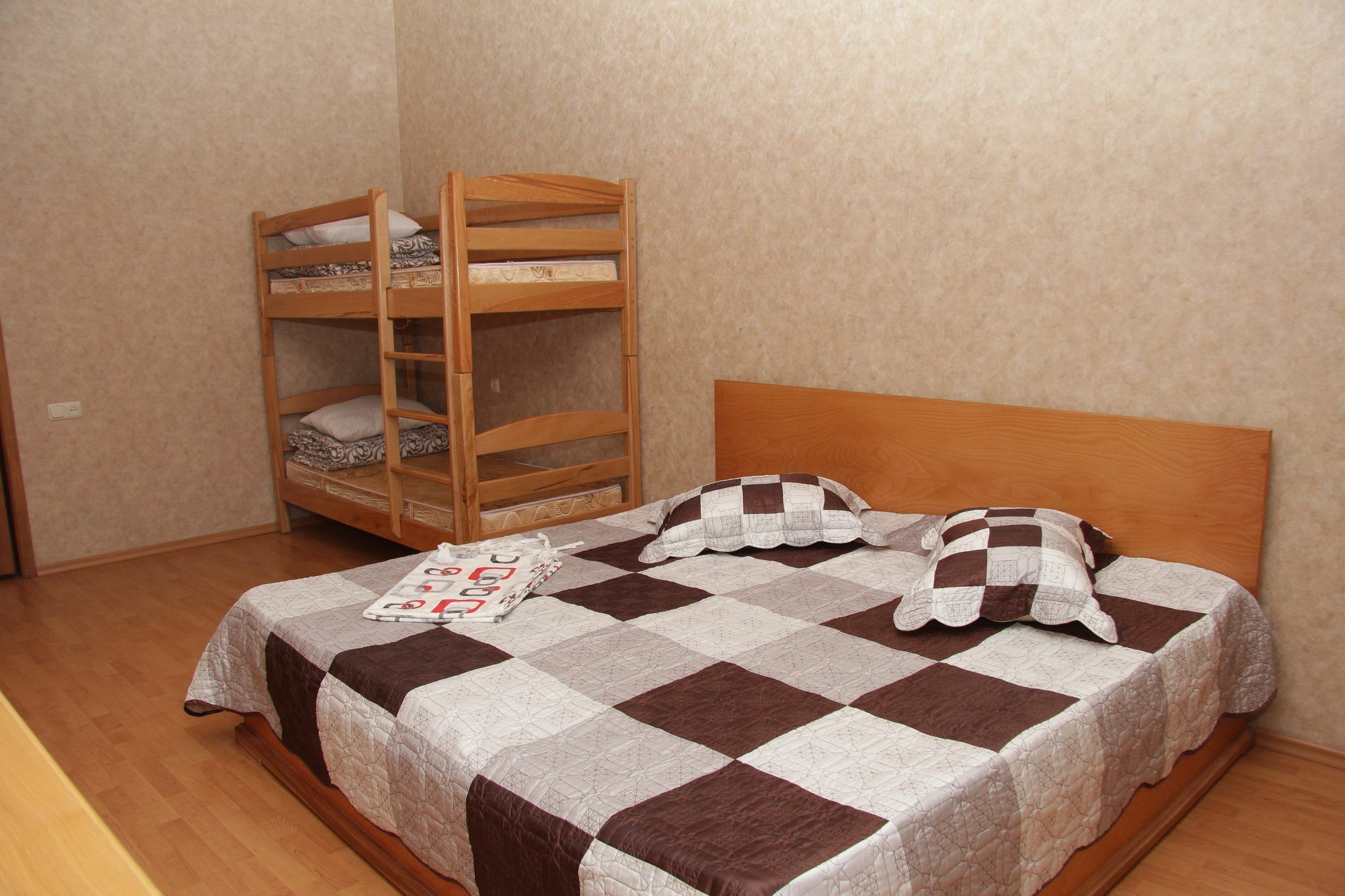 Rafael Hostel Yerevan Ngoại thất bức ảnh